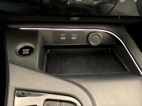Certified 2026 Nissan Sentra SV w/ SV Convenience Package FWD image 16