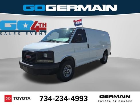 Used 2015 GMC Savana 3500 w/ Cold Climate Package RWD image 1