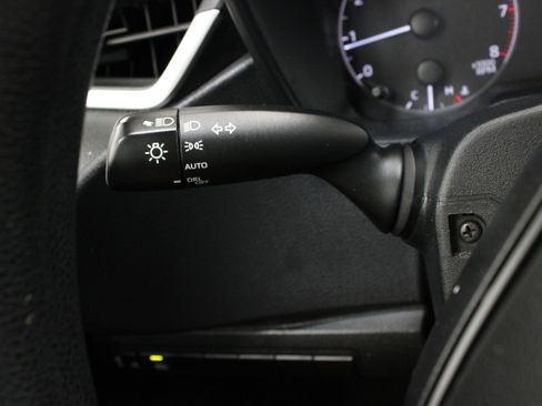 Used 2024 Toyota Corolla LE FWD image 22
