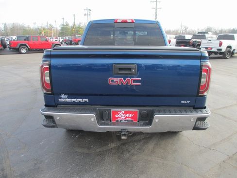 Used 2017 GMC Sierra 1500 SLT w/ SLT Premium Package image 4