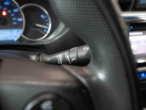 Used 2015 Toyota Corolla LE FWD image 14