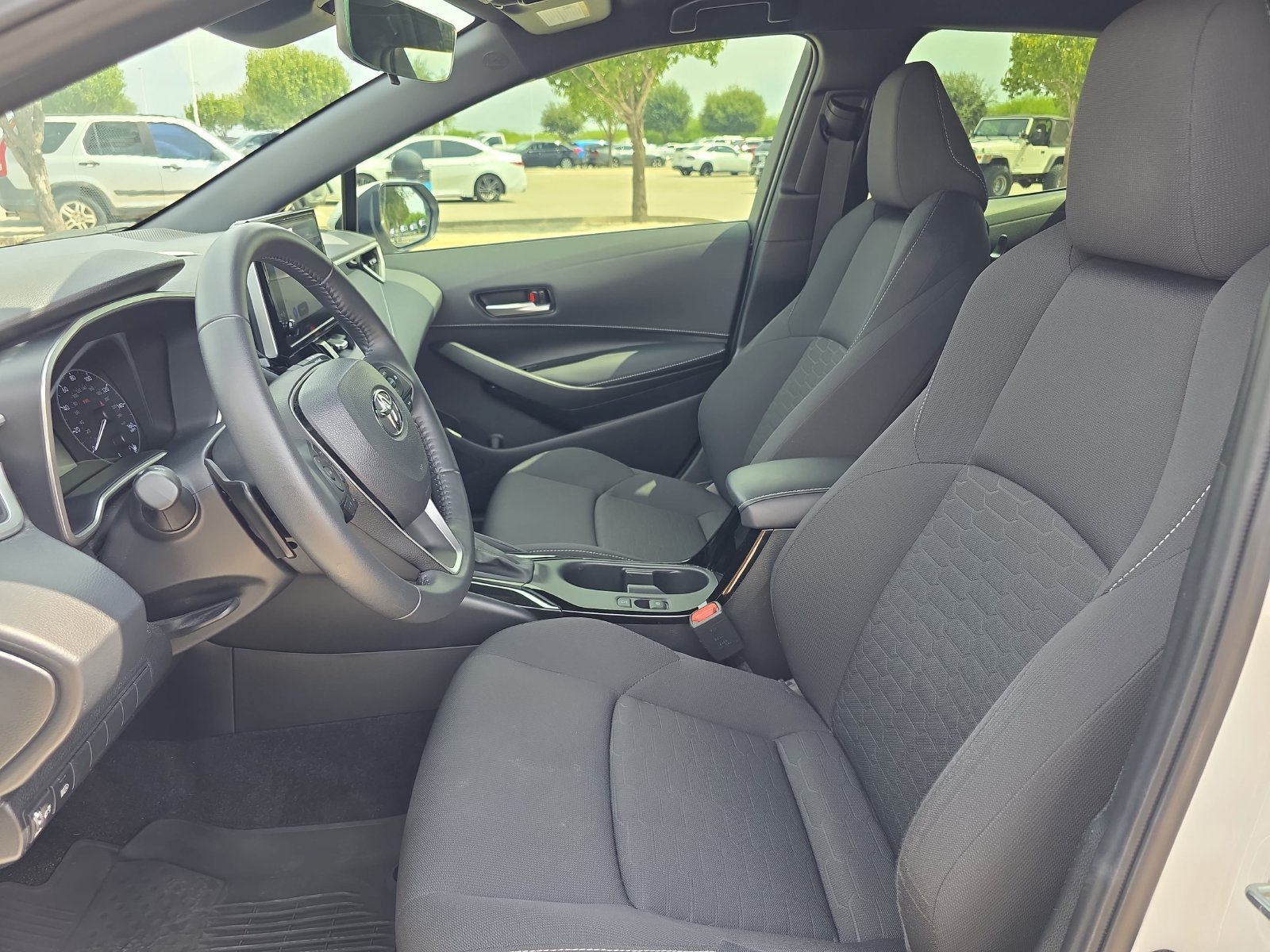 Used 2023 Toyota Corolla SE FWD image 12
