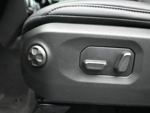 New 2026 Jeep Gladiator Sport AWD/4WD image 14
