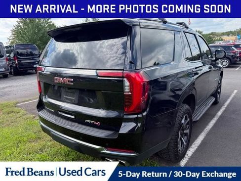 Used 2025 GMC Yukon AT4 w/ AT4 Premium Package AWD/4WD image 13