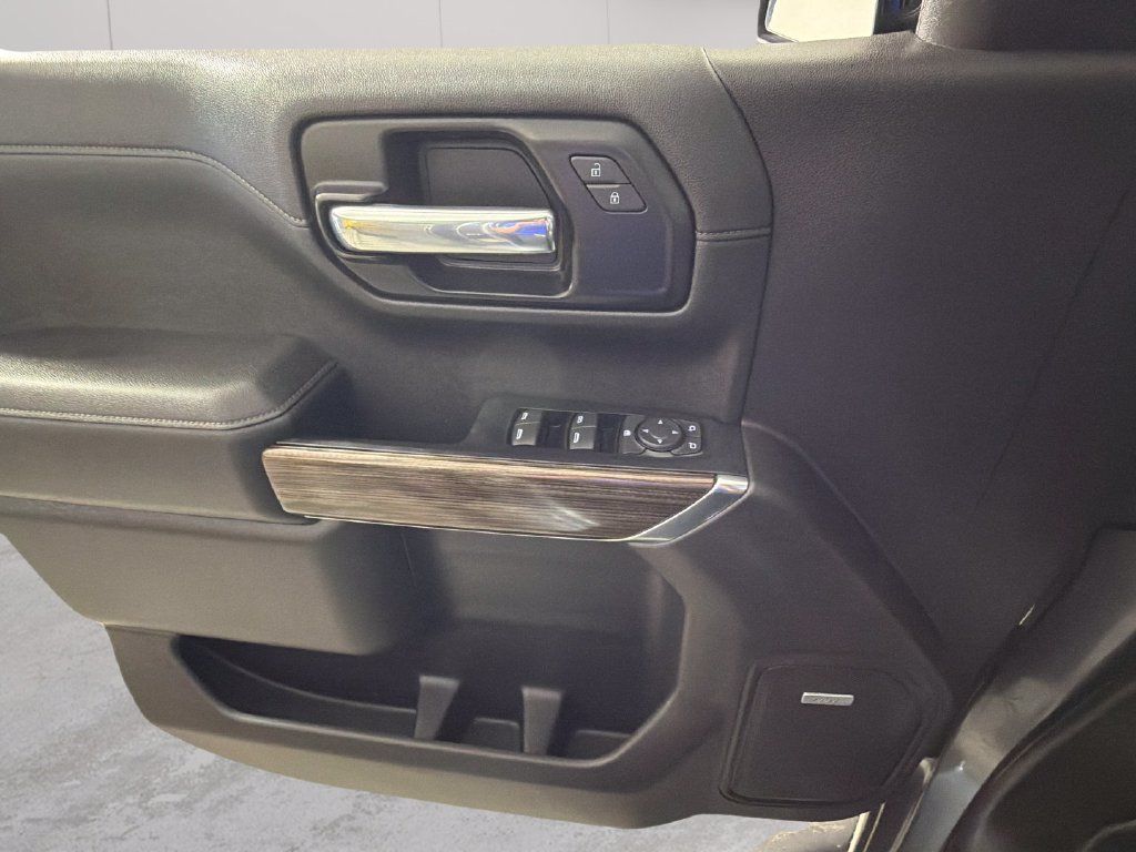 Used 2020 Chevrolet Silverado 1500 RST AWD/4WD image 25