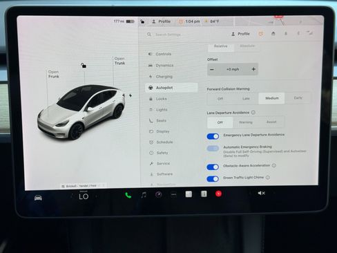 Used 2021 Tesla Model Y Long Range AWD/4WD image 23