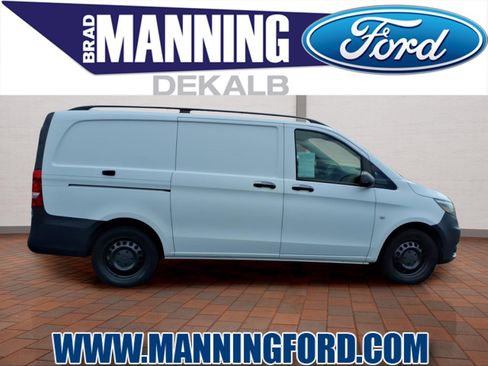 Used 2018 Mercedes-Benz Metris image 1