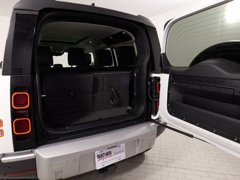 Used 2020 Land Rover Defender 110 HSE AWD/4WD image 36