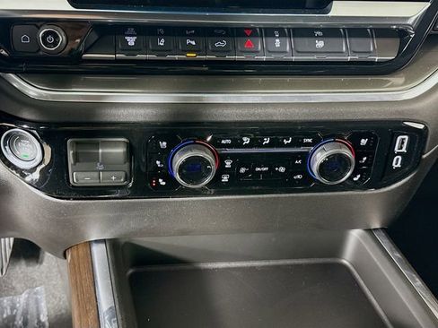 New 2026 Chevrolet Silverado 3500 High Country w/ High Country Premium Package AWD/4WD image 17