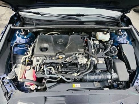 Used 2022 Toyota Camry XLE image 53