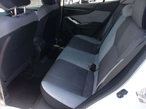 Used 2019 Subaru Crosstrek 2.0i w/ Eyesight System image 9