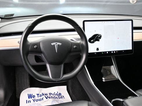 Used 2018 Tesla Model 3 Long Range image 34