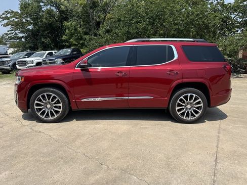 Used 2021 GMC Acadia Denali w/ Denali Ultimate Package AWD/4WD image 3