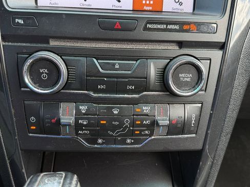 Used 2017 Ford Explorer XLT w/ Equipment Group 202A image 31