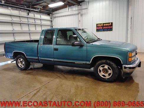 Used 1997 GMC Sierra 1500 2WD Extended Cab w/ Image Max Pkg image 2