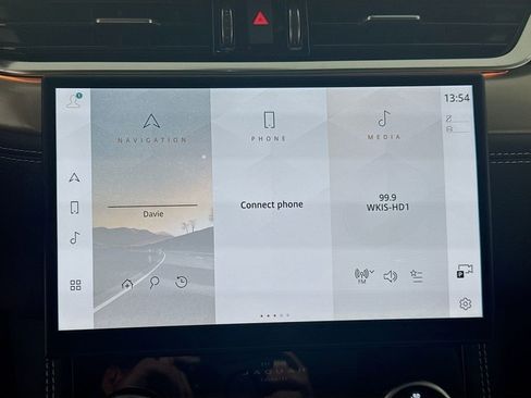 New 2026 Jaguar F-PACE R-Dynamic S image 15