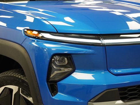 New 2026 Chevrolet Silverado EV LT AWD/4WD image 30