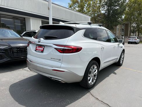 Used 2019 Buick Enclave Avenir w/ Avenir Technology Package AWD/4WD image 6