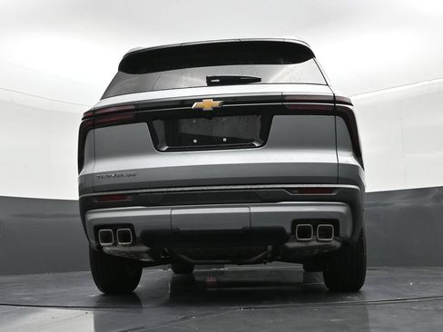 Used 2026 Chevrolet Traverse LT FWD image 23