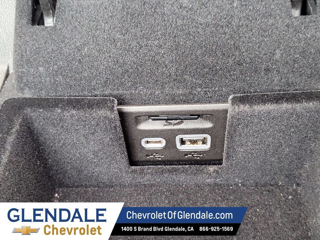 Used 2024 Cadillac XT6 Premium Luxury FWD image 30