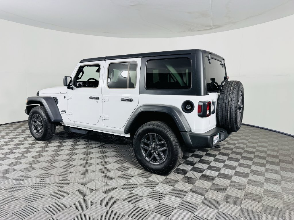 Used 2026 Jeep Wrangler Unlimited Sport AWD/4WD image 21
