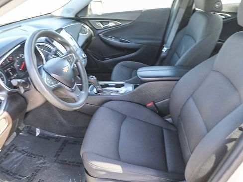 Used 2020 Chevrolet Malibu LT image 17