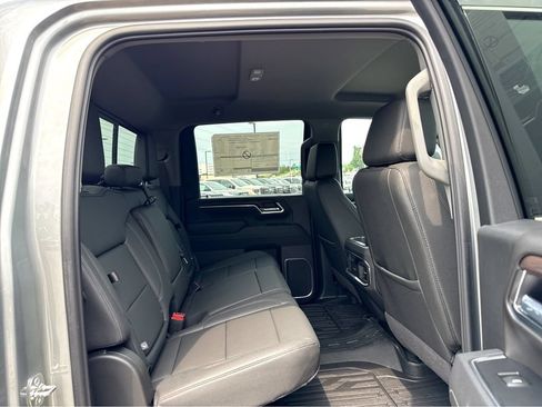 New 2026 GMC Sierra 2500 SLT AWD/4WD image 6
