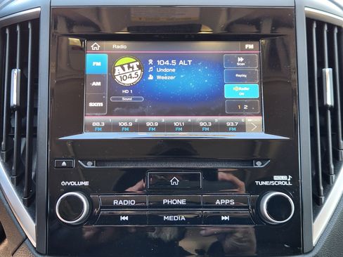 Used 2020 Subaru Forester Premium AWD/4WD image 11