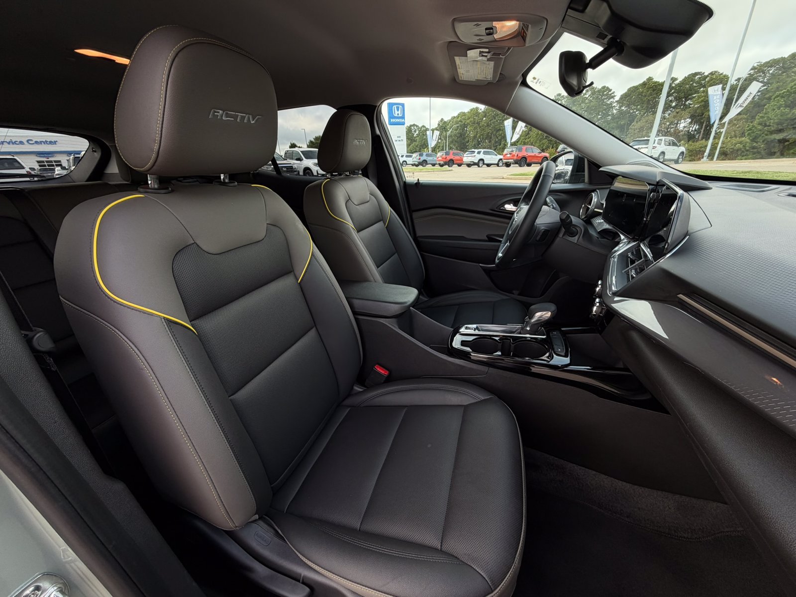 Used 2025 Chevrolet Trax ACTIV w/ Driver Confidence Package FWD image 13