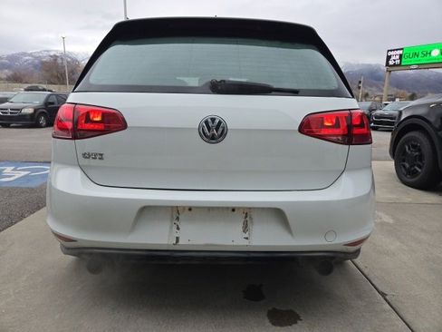 Used 2015 Volkswagen GTI SE image 6