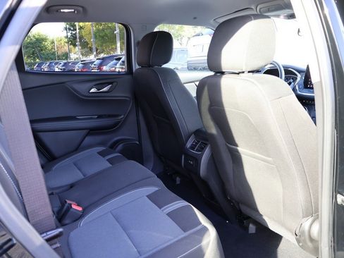 Used 2023 Chevrolet Blazer LT image 34