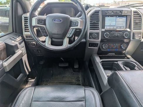 Used 2017 Ford F250 Lariat w/ Lariat Ultimate Package AWD/4WD image 11