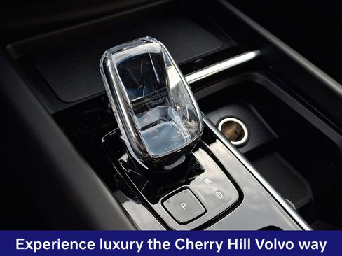 New 2026 Volvo XC60 B5 Ultra w/ Protection Package Premier AWD/4WD image 10