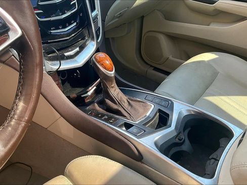 Used 2015 Cadillac SRX Luxury w/ Driver Awareness Package FWD image 13