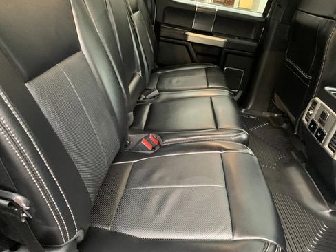 Used 2020 Ford F150 Lariat w/ Equipment Group 502A Luxury AWD/4WD image 17
