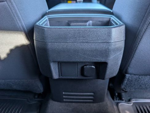 Used 2024 Toyota Tacoma SR5 image 7