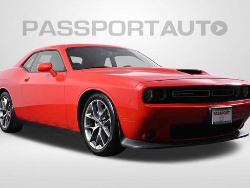 Used 2022 Dodge Challenger GT image 4