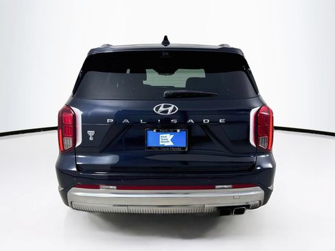 Used 2023 Hyundai Palisade Calligraphy w/ Cargo Package FWD image 7