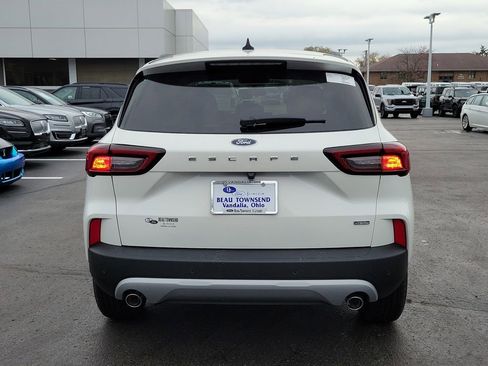 New 2026 Ford Escape SE image 5