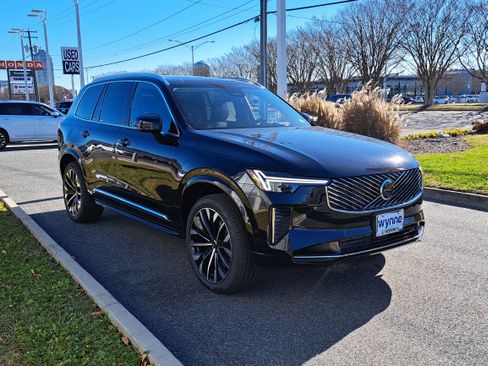 New 2026 Volvo XC90 T8 Ultra image 2