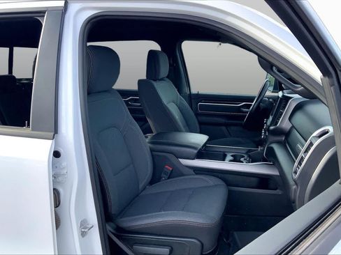Used 2023 RAM 1500 Big Horn AWD/4WD image 9