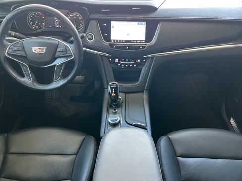 Used 2020 Cadillac XT5 Premium Luxury AWD/4WD image 4