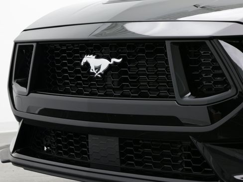 Used 2024 Ford Mustang Coupe RWD image 8