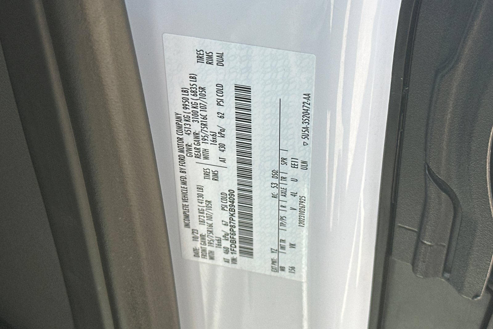 Used 2023 Ford Transit 350 DRW RWD image 27