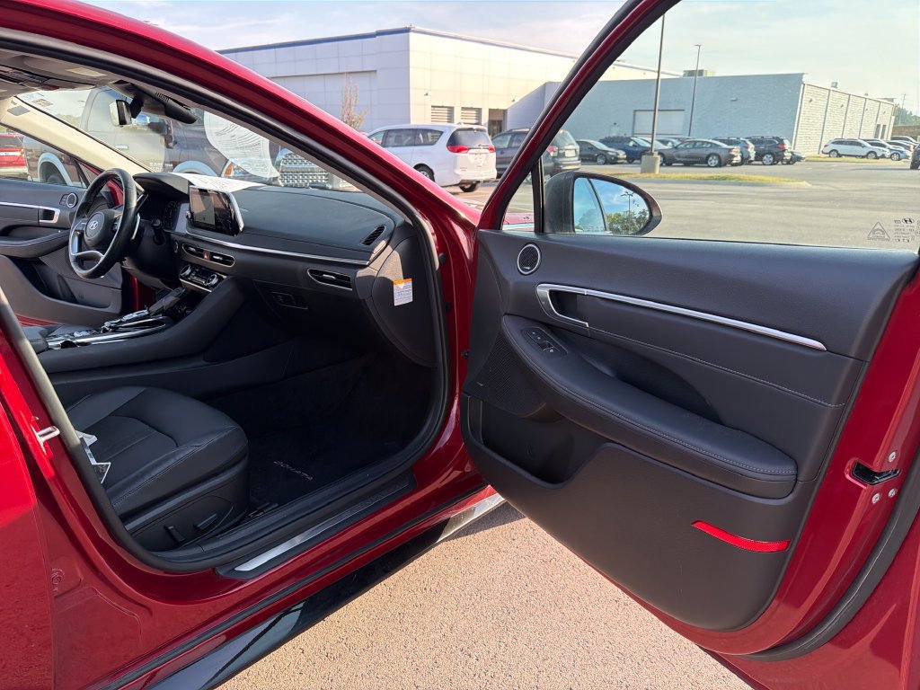 Used 2023 Hyundai Sonata Limited FWD image 38