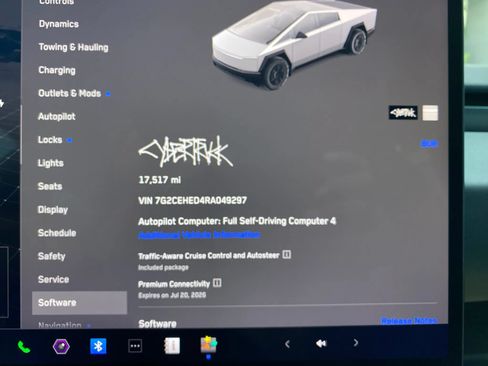 Used 2024 Tesla Cybertruck AWD Crew Cab image 29