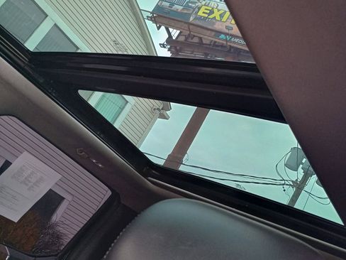 Used 2016 Ford F150 Lariat w/ Equipment Group 502A Luxury image 15