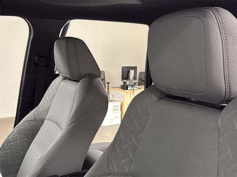 Certified 2025 Toyota Tacoma SR5 image 13