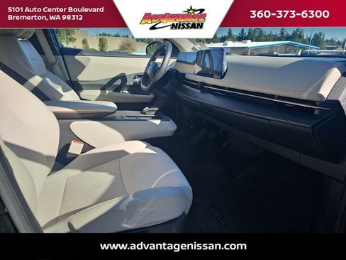 Used 2024 Nissan Ariya AWD image 28