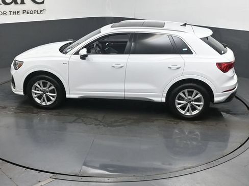Used 2025 Audi Q3 2.0T Premium AWD/4WD image 45